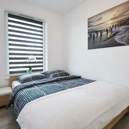 Апартаменты Apartament Blekitne Wybrzeze- Z Garazem
